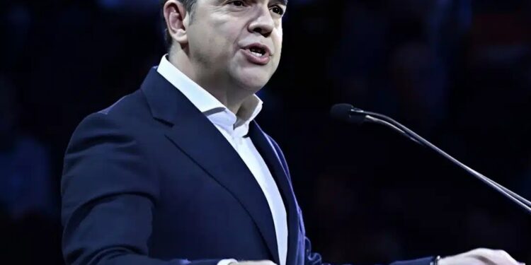 Alldaynews.gr Τσίπρας κατά Μητσοτάκη: «Με την παραμονή της κυβέρνησης διακυβεύεται η εθνική ακεραιότητα»