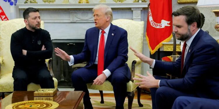 Alldaynews.gr «Ο Ζελένσκι δεν είχε καταλάβει τίποτα, ήταν ερειστικός» αποκαλύπτει ο σύμβουλος του Τραμπ που τον έδιωξε από τον Λευκό Οίκο