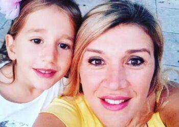 Συγκινεί η Ξένια Πρεζεράκου: «Και τι δεν θα ‘δινα η κόρη μου να είναι στο καροτσάκι της – Δεν μπορεί τώρα που είναι νεκpή»