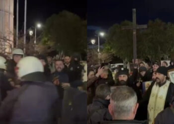 Alldaynews.gr Επεισόδια και προσαγωγές στην παράσταση του Χριστόφορου Ζαραλίκου που εμφανίζεται ως «Εσταυρωμένος»