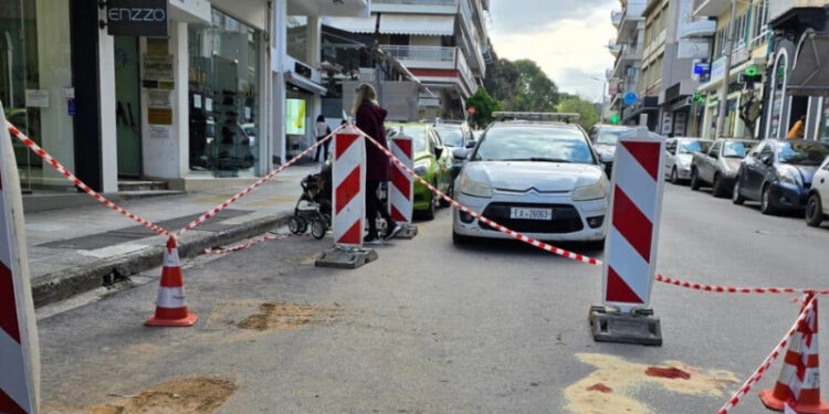 Νεκρός 20χρονος που έπεσε από μπαλκόνι 3ου ορόφου στα Χανιά – Τον εντόπισαν περαστικοί στον δρόμο