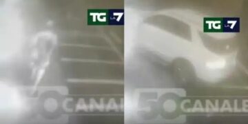 Συνέθλιψε με το αυτοκίνητό της μετανάστη, επειδή «της έκλεψε την τσάντα»