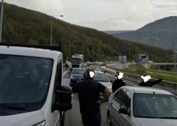 Νέο τροχαίο στην Εγνατία οδό με φορτηγάκι στη Σήραγγα Μπαλντούμας – Εκτροπή κυκλοφορίας