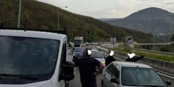 Alldaynews.gr Νέο τροχαίο στην Εγνατία οδό με φορτηγάκι στη Σήραγγα Μπαλντούμας – Εκτροπή κυκλοφορίας