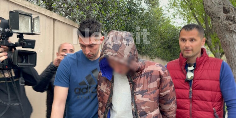 Alldaynews.gr Ποιος είναι ο οδηγός νταλίκας που «σκόρπισε» τον θάνατο – Συνήθιζε να κάνει live στο τιμόνι – «Μου ”έκοψε” τον δρόμο ένα αυτοκίνητο»