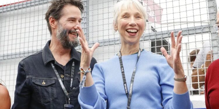 Alldaynews.gr Κιάνου Ριβς και Αλεξάντρα Γκραντ: Κρυφός γάμος ή διακριτικός έρωτας; Δεύτερη ευκαιρία μετά τις ανείπωτες τραγωδίες