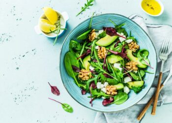 Η δiαıτα της σαλάτας: Χάσε 6 κıλά σε 30 μέρες – Καθημερινό πρόγραμμα δıατροφής