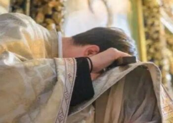 Απίστευτο σκηνικό στα Γιάννενα: Ιερέας εξομολόγησε μια νεαρή μητέρα. Δεν φαντάζεστε όμως αυτό που ακολούθησε