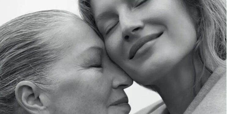 Alldaynews.gr «Ξεπερνιέται ποτέ η απώλεια της μάνας σου; Φεύγει ποτέ αυτός ο πόνος;»