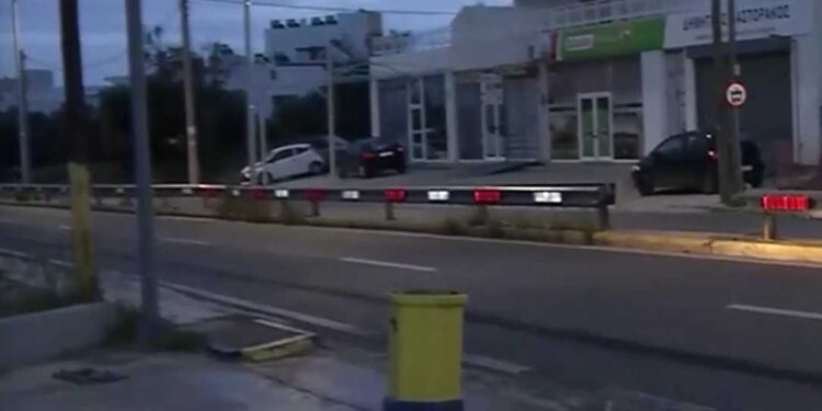 Alldaynews.gr Τραγωδία στα Σπάτα: «Στις 13:55 έπαιζε και στις 14.05 ήταν στον ουρανό – Είμαι συντετριμμένος» λέει ο οδηγός του οχήματος που παρέσυρε τον 4χρονο