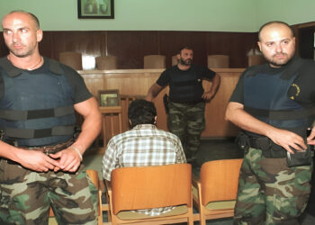 Ο αγρότης που έθαψε ζωντανά τα παιδιά του για να γλιτώσει επειδή ήταν άρρωστα