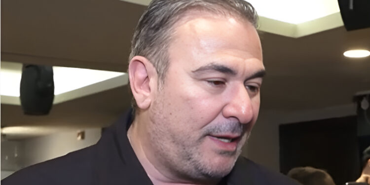 Αντώνης Ρέμος: Απαντά για τα αρνητικά σχόλια για τη συναυλία του στο Ντουμπάι –  «Οι μίζεροι με τις μιζέριες»