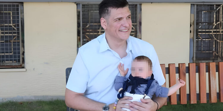 «Η γυναίκα μου έταξε τα παιδιά μας στον Άγιο Εφραίμ και στον Άγιο Ραφαήλ»: Συγκινεί με την εξομολόγηση του ο Χρίστος Αντωνιάδης