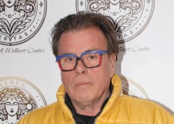 Προκαλεί ο Παπανώτας: «Ο μισθός μας δεν είναι ιδιαίτερα καλός, μιλάμε για μισθό σερβιτόρου»