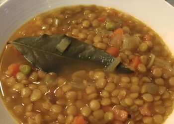 Λίγοι το γνωρίζουν: Τι να φάτε μαζί με τις φακές για μέγιστη απορρόφηση σιδήρου