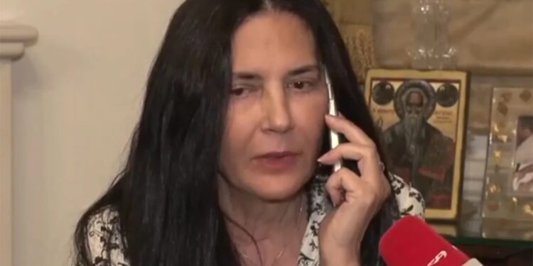 Έδωσε στον ληστή που την κράτησε σε ομηρία με τον σύζυγό της μια εικόνα της Παναγίας «για να τον βοηθήσει» – Η απάντησή του