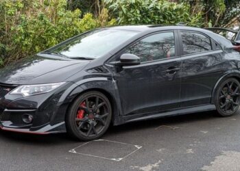 Αγόρασε κατά λάθος το αυτοκίνητο που του είχαν κλέψει: «Κόντεψα να τρακάρω από το σοκ»