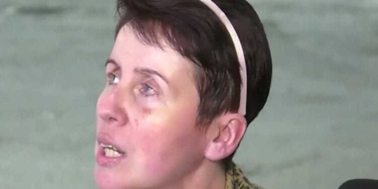 Alldaynews.gr Βαθιά συγκινημένη η 48χρονη που έλαβε τον κερατοειδή του 8 μηνών βρέφους – «Θα το προσέχω το ματάκι του»