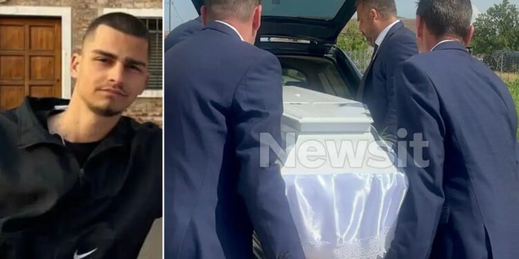 Ράγισαν καρδιές στην κηδεία του 19χρονου που καταπλακώθηκε από τοίχο