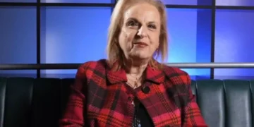 Ματίνα Παγώνη: «Δεν έχω υπομονή με τα παιδιά γι’ αυτό δεν έγινα μητέρα, προτιμώ να πηγαίνω για ούζα»[video]