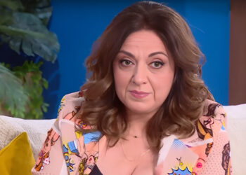 Σοφία Μουτίδου: «Δούλευα ως καθαρίστρια» – Τα δύσκολα παιδικά χρόνια και η ψυχοθεραπεία