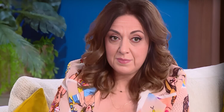 Σοφία Μουτίδου: «Δούλευα ως καθαρίστρια» – Τα δύσκολα παιδικά χρόνια και η ψυχοθεραπεία