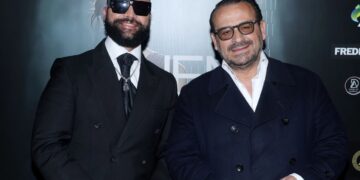 Alldaynews.gr Βασίλης Ζούλιας: «Όλα γίνονται μόνο για το γκέι κοινό το οποίο στηρίζει την παγκόσμια οικονομία Ξυπνήστε!»