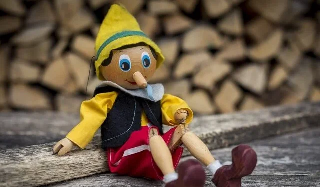 Γιατί λέμε ψέματα την Πρωταπριλιά – Η ιστορία και πως ξεκίνησε το έθιμο αυτό