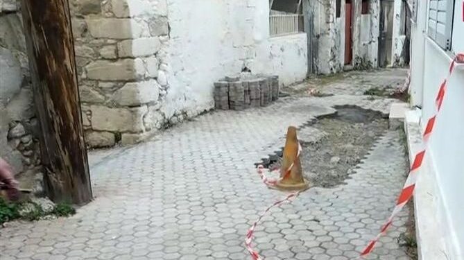 Alldaynews.gr Αίτημα του δημάρχου να κηρυχθούν οι Βούτες σε κατάσταση έκτακτης ανάγκης λόγω των ρωγμών – Το φρικιαστικό σενάριο της καθίζησης