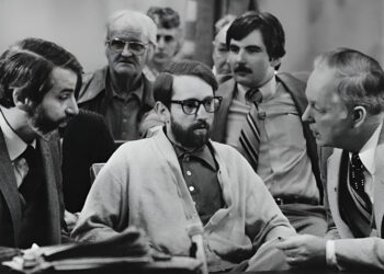 Η σφαγή της Κυριακής του Πάσχα: Σηκώθηκε από το κρεβάτι και εκτέλεσε 11 συγγενείς του μέσα σε 5 λεπτά