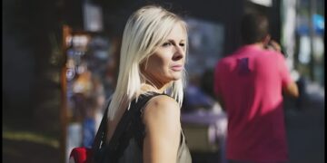 Alldaynews.gr Σούζυ Καζαντζίδου: Οι συνάδελφοί της στον ALPHA την αποχαιρετούν – «Πέταξε ψυχή μου – Μόνο εσύ, τέτοια λεβεντιά»