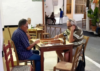 Ο παππούς μου χώρισε από τη γιαγιά μου, στα 75 του επειδή δεν ήθελε να πηγαίνει εκδρομές σε μοναστήρια μαζί της