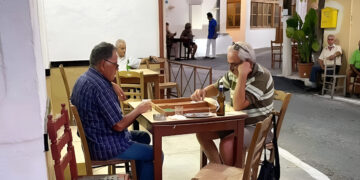 Alldaynews.gr Ο παππούς μου χώρισε από τη γιαγιά μου, στα 75 του επειδή δεν ήθελε να πηγαίνει εκδρομές σε μοναστήρια μαζί της