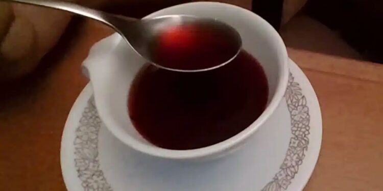 Αυτό το τσάι περιέχει 22 φορές περισσότερο ασβέστιο από ένα ποτήρι γάλα και είναι ιδανικό για την οστεοπόρωση