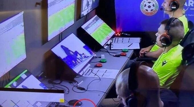 Η Ελληνίδα τραγουδίστρια που σημάδεψε το λαϊκό τραγούδι: Η ηλικία, το πραγματικό όνομα και τι κάνει σήμερα