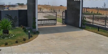 Σεισμός 7,7 ρίχτερ: Η στιγμή που ανοίγει το ρήγμα – Συγκλονιστικό βίντεο