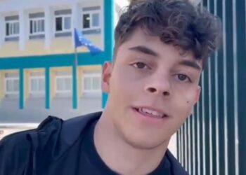 Πανελλήνιες 2025: Έγινε viral την πρώτη μέρα των Πανελλαδικών – «Ήμουν δημιουργικός αλλά με πήρε ο ύπνος» (video)