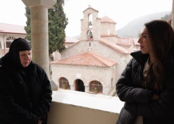Το θαύμα και το όραμα που οδήγησε μια διακεκριμένη γιατρό να γίνει μοναχή