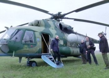 ΕΚΤΑΚΤΟ: Η Ουκρανία προσπάθησε να σκοτώσει τον Πούτιν – Επίθεση με drones στο ελικόπτερο που τον μετέφερε– Ασφαλής ο Ρώσος πρόεδρος