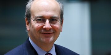 Alldaynews.gr Χατζηδάκης: «Η Ελλάδα είναι πλέον επιλογή επιστροφής – Επέστρεψαν 400.000 από τους 600.000 της γενιάς brain drain»