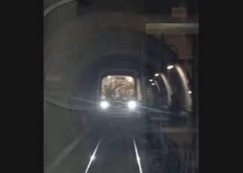 Μετρό Θεσσαλονίκης: Δύο συρμοί βρέθηκαν στην ίδια γραμμή – Σοκαρισμένοι οι επιβάτες (video)