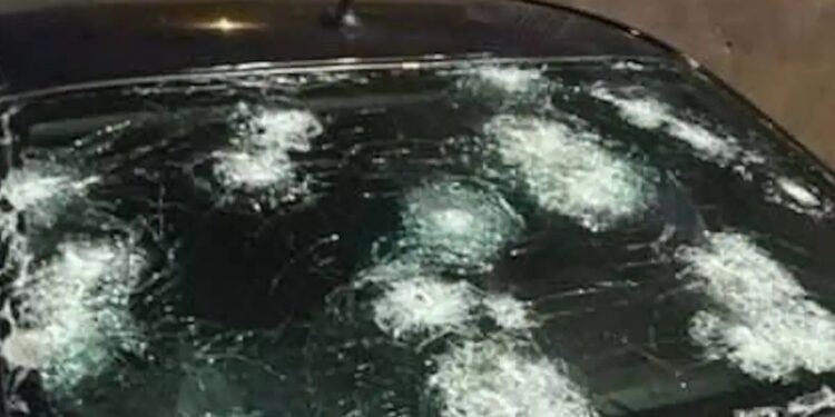 Alldaynews.gr Γάζωσαν με καλάσνικοφ αυτοκίνητο μέλους της Greek Mafia – Σώθηκε ο «στόχος» γιατί έχει θωρακισμένο όχημα