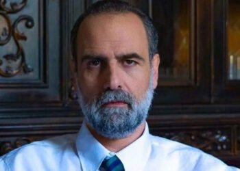 Άγιος Έρωτας – Πέμπτη 29/05: Ο Παύλος ζητά από τη Χριστίνα να καλύψει την απουσία του και θάβει το όπλο του φόνου