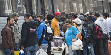 Alldaynews.gr Η σκληρή πολιτική της Δανίας για τη μείωση της μετανάστευσης κατά 90% – Απαγόρευση μπούρκας, «ψαλίδι» στα επιδόματα, υποχρεωτική εκμάθηση γλώσσας