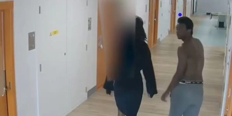 19χρονος φυλακισμένος πάτησε το κεφάλι συγκρατούμενού του μέχρι θανάτου – Γελά πριν τον δολοφονήσει άγρια