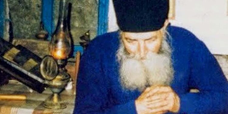 Alldaynews.gr Άγιος Παΐσιος: Αυτό είναι το καλύτερο μνημόσυνο για τους κεκοιμημένους