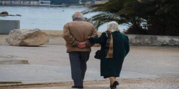 Alldaynews.gr Δεν είναι ο «γέρος» και η «γριά», ανónτε*