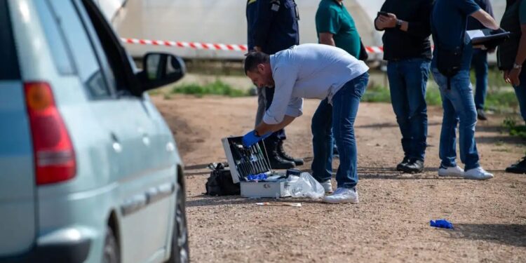 Alldaynews.gr Με μαχαιριά στην καρδιά σκότωσε τον 23χρονο – Ο δράστης μετά τη δολοφονία πήγε να μαζέψει φράουλες