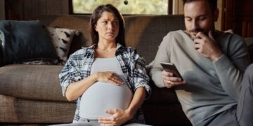 Αληθινή ιστορία: “Ο άντρας μου με απάτησε όταν ήμουν έγκυος επειδή πήρα κιλά”