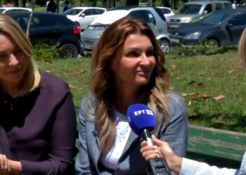 Η επιθυμία της Έμμας έγινε πράξη – Η συνάντηση με την 21χρονη που πήρε την καρδιά της: «Ήθελα να βεβαιωθώ ότι είναι καλοί άνθρωποι όπως το παιδί μου»